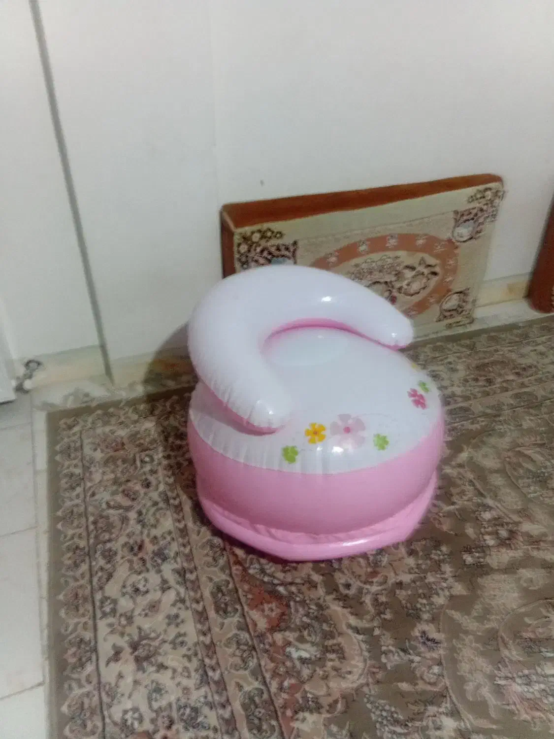 صندلی کودک|تخت و صندلی بچه|هشتگرد, فاز ۷ مهستان|دیوار