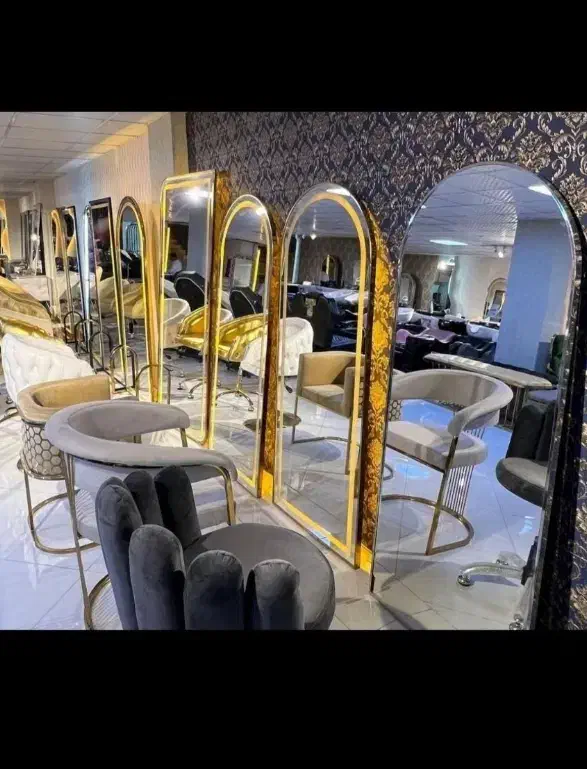 تجهیزات آرایشگاهی|آرایشگاه و سالن‌های زیبایی|همدان, |دیوار