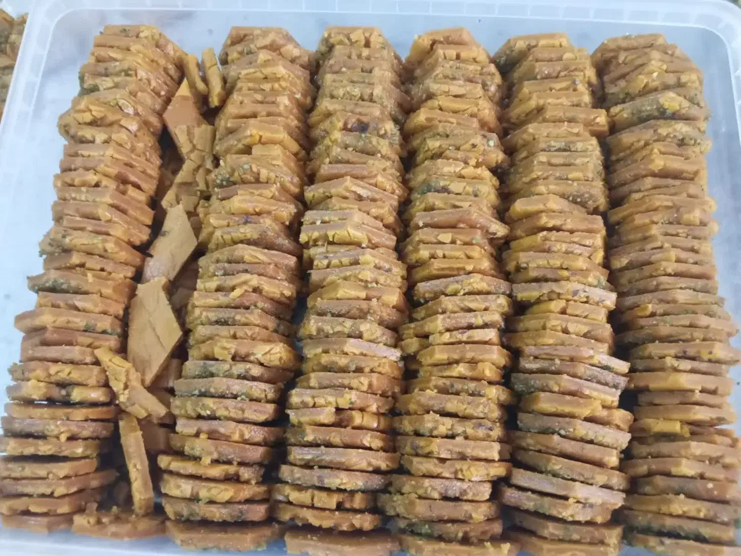 سوهان فله نباتی درجه یک|خوردنی و آشامیدنی|قم, قلعه کامکار|دیوار