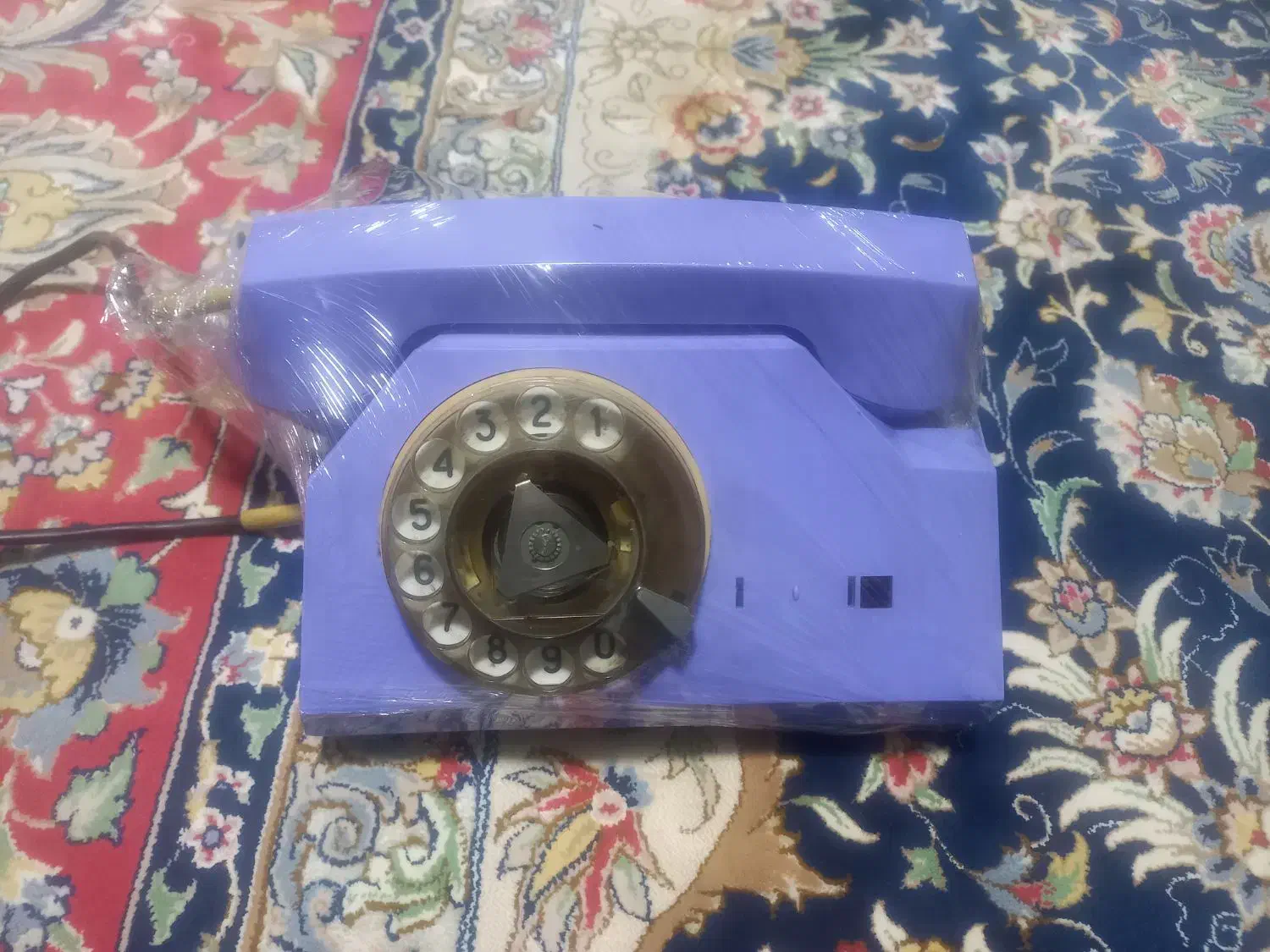 تلفن قدیمی|تلفن رومیزی|قم, ولیعصر|دیوار