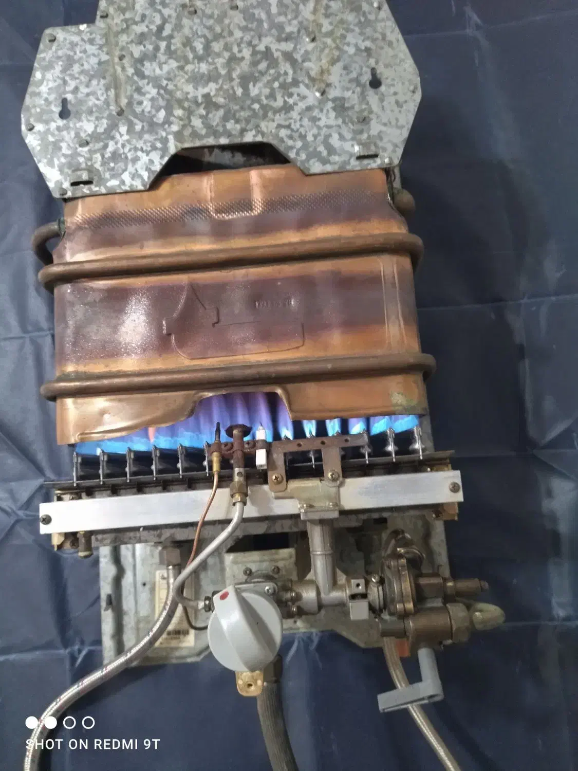 اگر آبگرمکن قدیمی شما رو سرویس میکنم مثل اول|آبگرمکن، پکیج، شوفاژ|رشت, شهرک صبا|دیوار