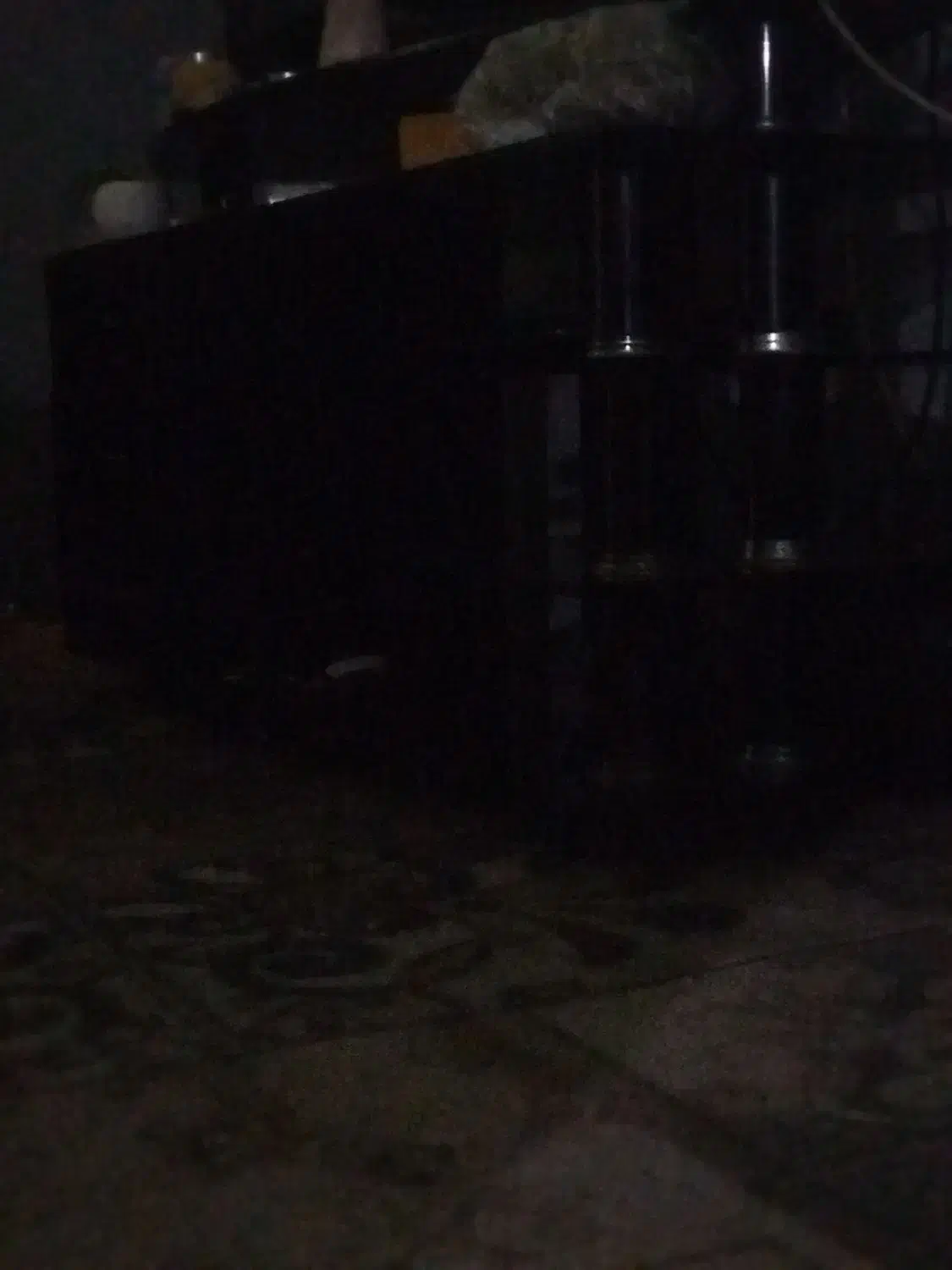 یک عدد میز تی وی|میز تلویزیون|مشهد, خرمشهر|دیوار