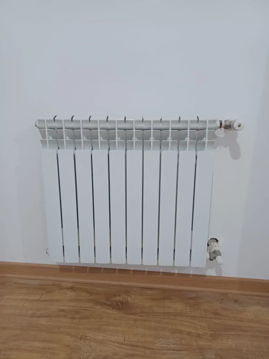 ۵۰ عدد پره رادیاتور تاچی|آبگرمکن، پکیج، شوفاژ|رشت, رودباری|دیوار