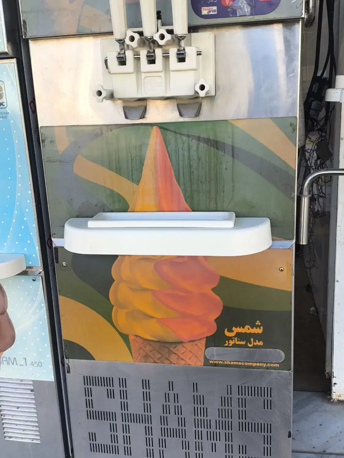 دستگاه بستنی قیفی تمیز|کافی‌شاپ و رستوران|تهران, شادمان|دیوار