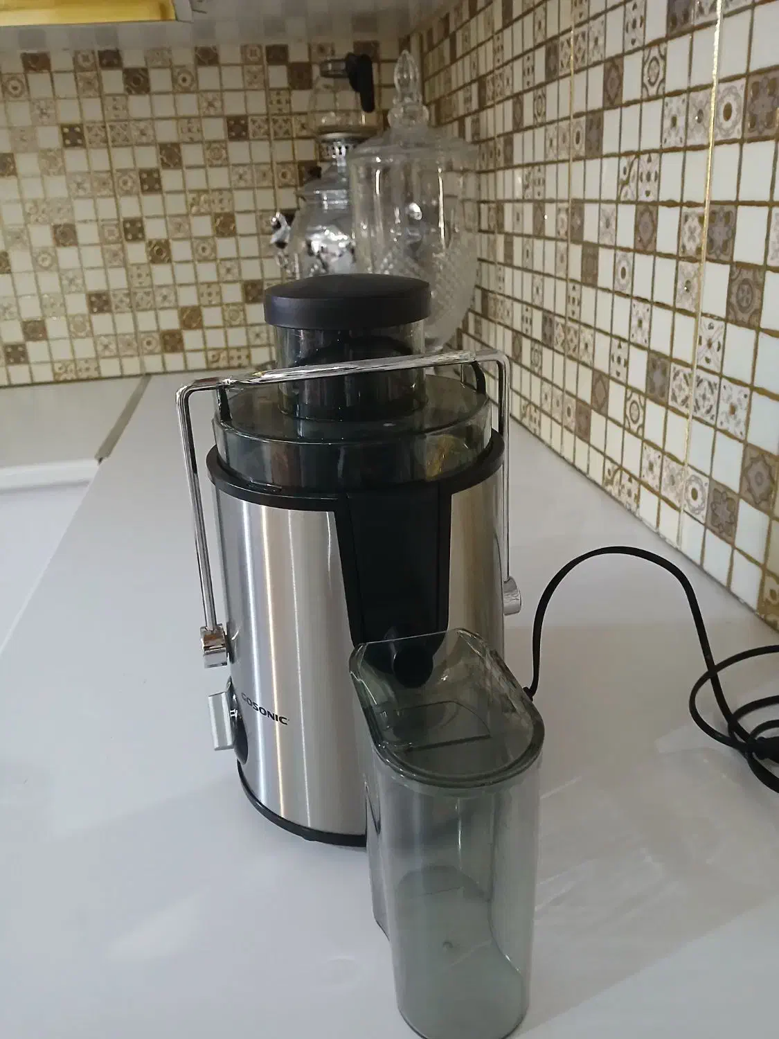 آب هویچ گیری|خردکن، آسیاب، غذاساز|قم, دروازه چوبی|دیوار