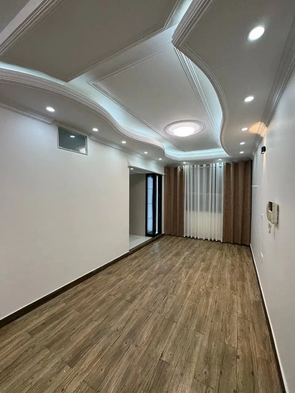 50م ط اول سالن پنجره خورمدرن شیک خ یکم شرقی واقعی|اجارهٔ آپارتمان|اندیشه, اندیشه فاز ۱|دیوار