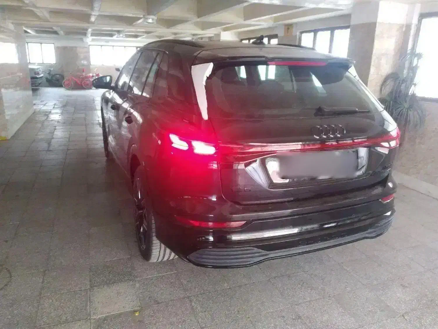 آئودی q5 مشکی تیپ۴صفر|خودرو سواری و وانت|تهران, عباسآباد|دیوار