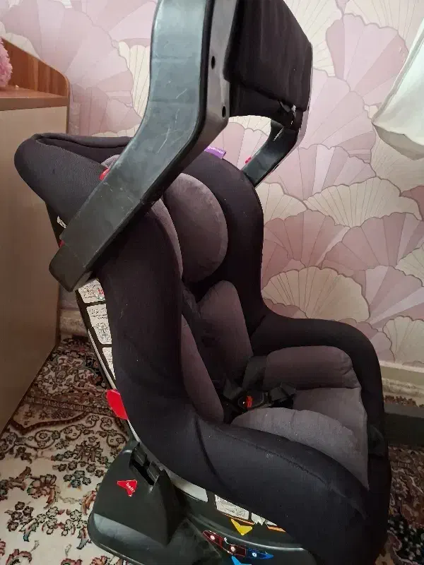 صندلی بچه|تخت و صندلی بچه|شهریار, یوسف آباد صیرفی|دیوار