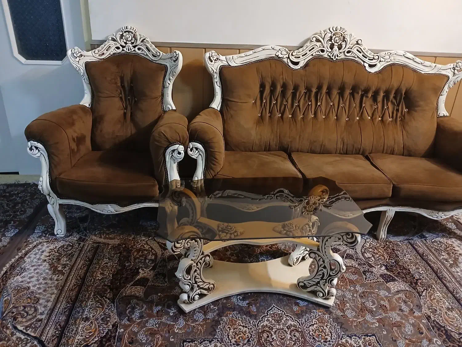 مبلمان هفت نفره|مبلمان خانگی و میز عسلی|پیر بکران, |دیوار