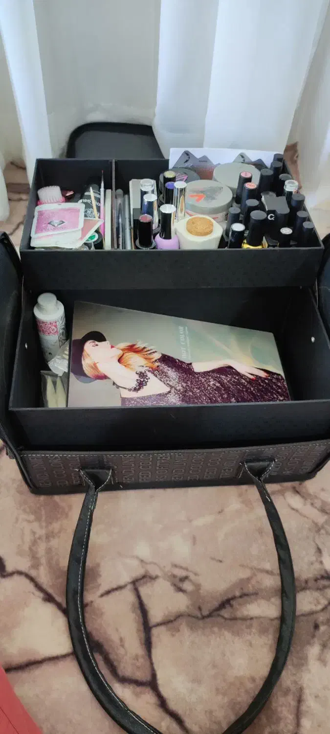 لوازم کاشت ناخن|آرایشی، بهداشتی، درمانی|آستانه اشرفیه, |دیوار