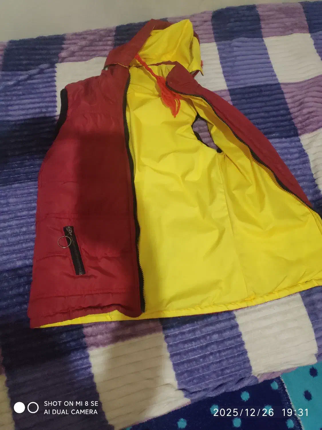 کاپشن|کفش و لباس بچه|سهند, |دیوار