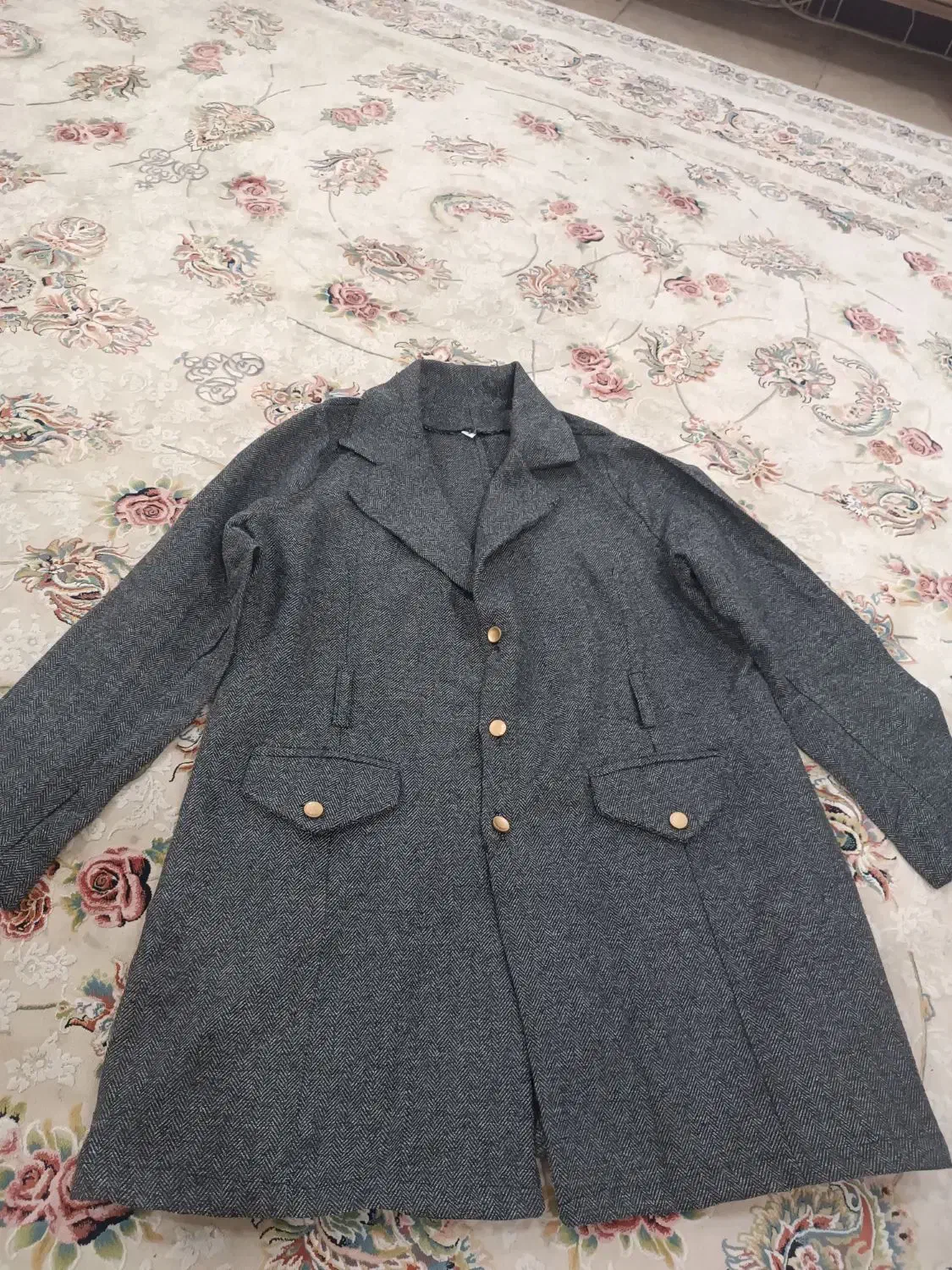 پالتو|لباس|اهواز, کوی باهنر|دیوار