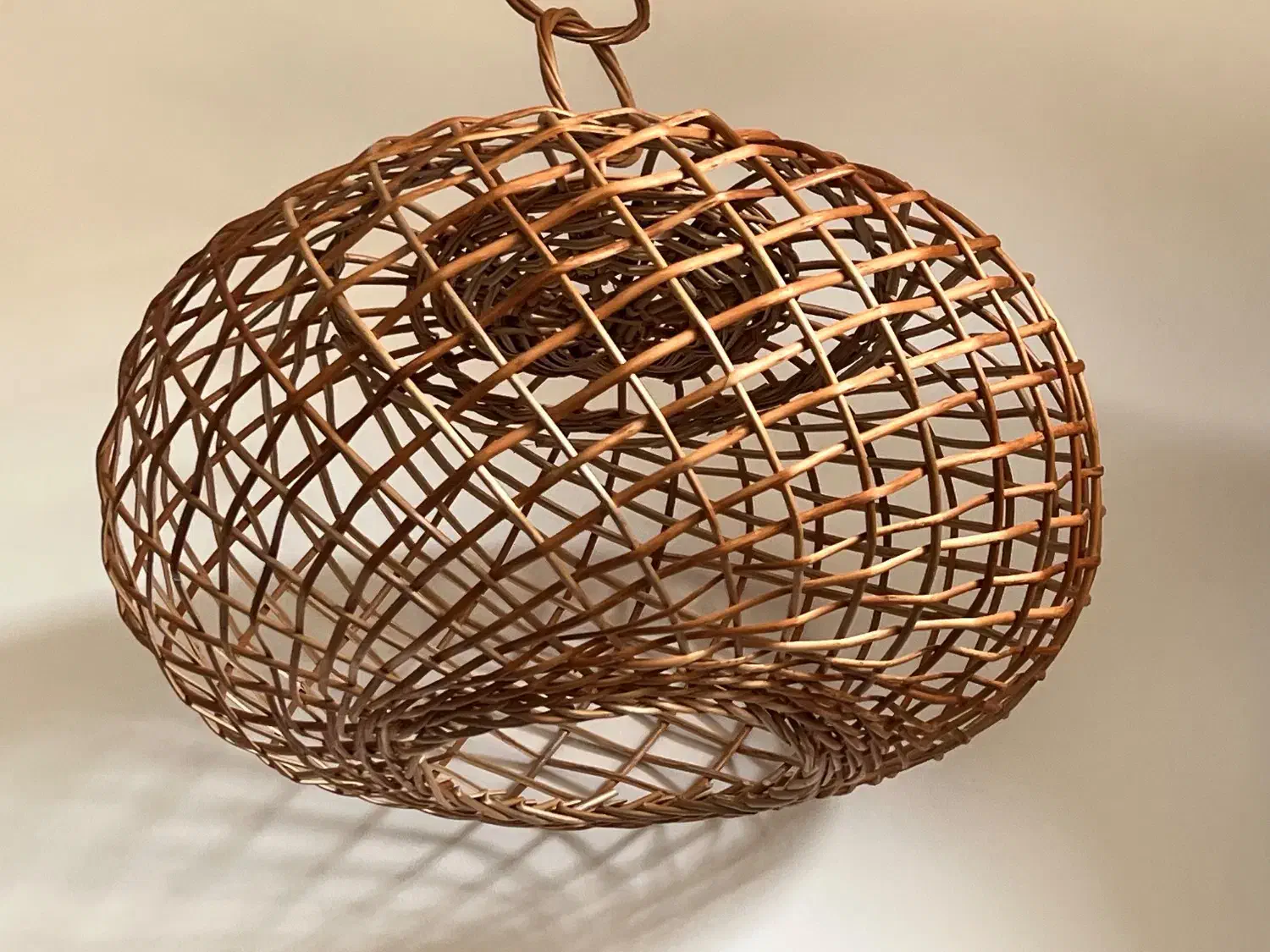 لوستر|لوستر و چراغ آویز|رشت, حمیدیان|دیوار