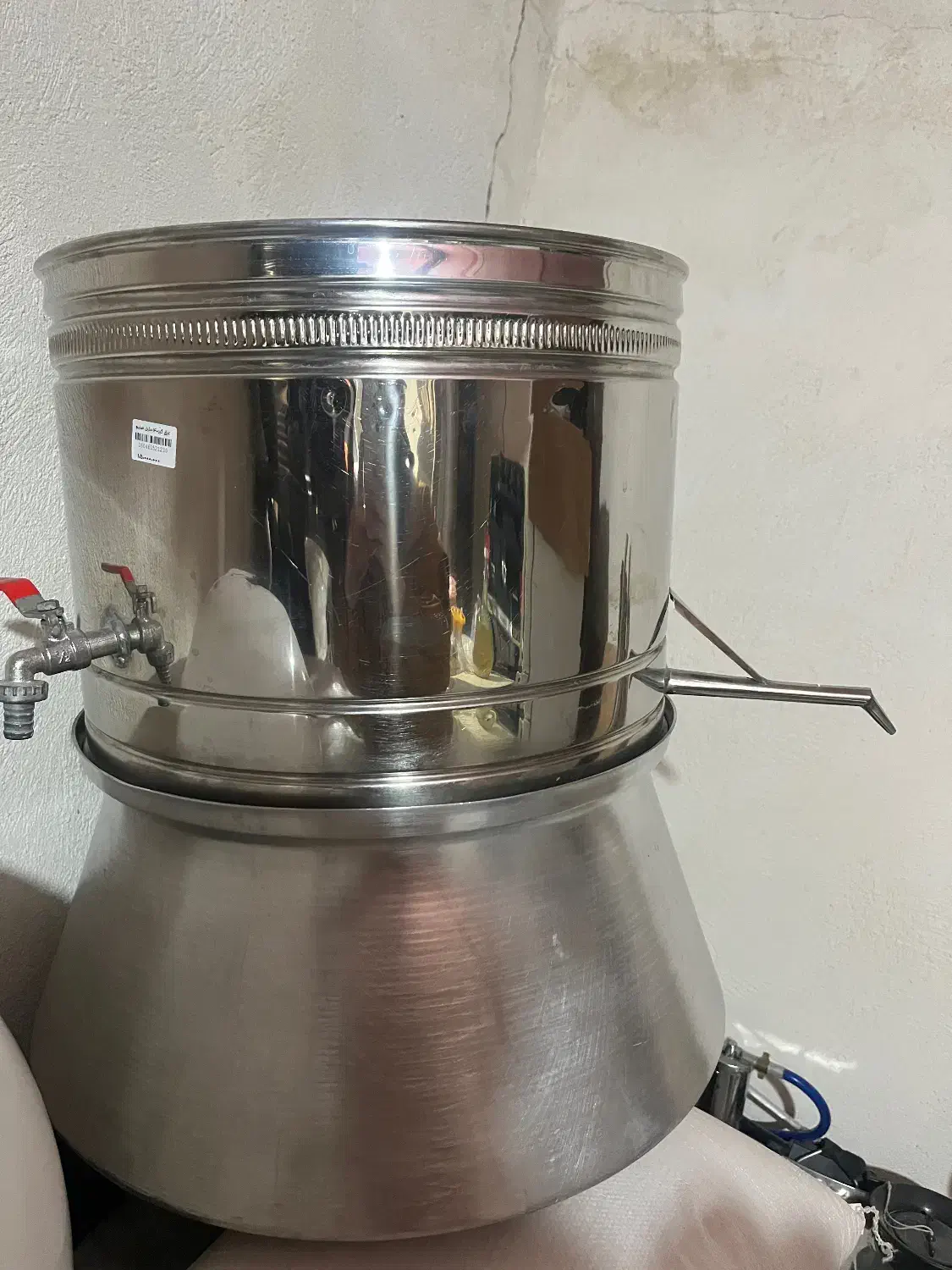 عرق گیر|ظروف پخت‌وپز|قروه, |دیوار