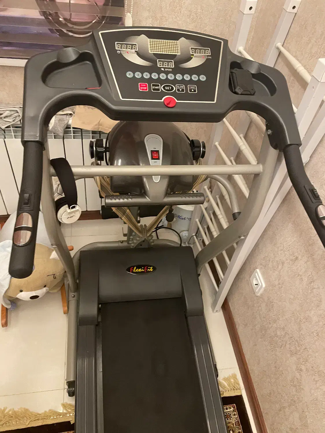 تردمیل چندکاره مارک فلکسی فیت|تجهیزات ورزشی|رشت, گلباغ نماز|دیوار