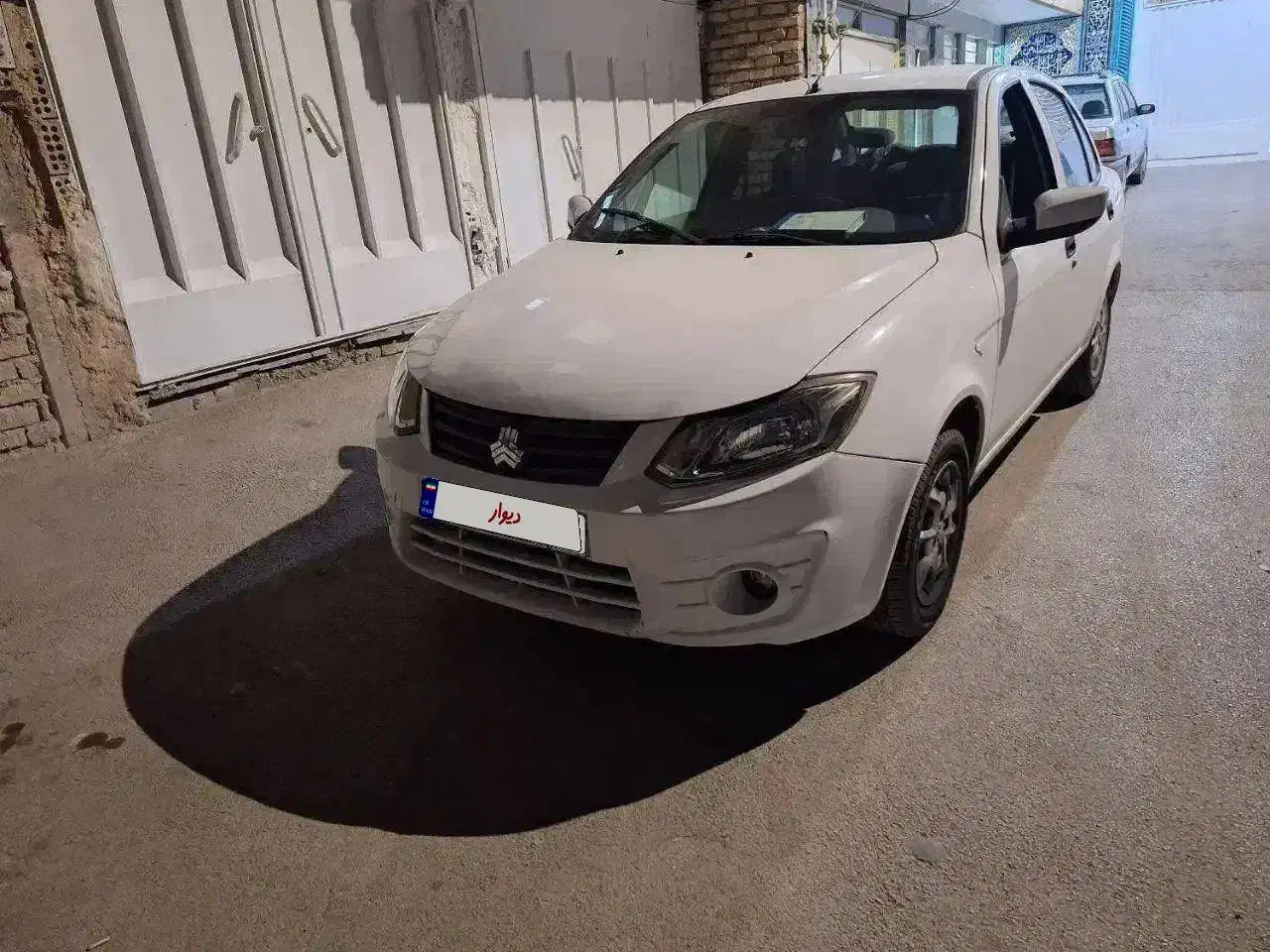 ساینا ۱۴۰۱ تمیز|خودرو سواری و وانت|خمینی‌شهر, |دیوار