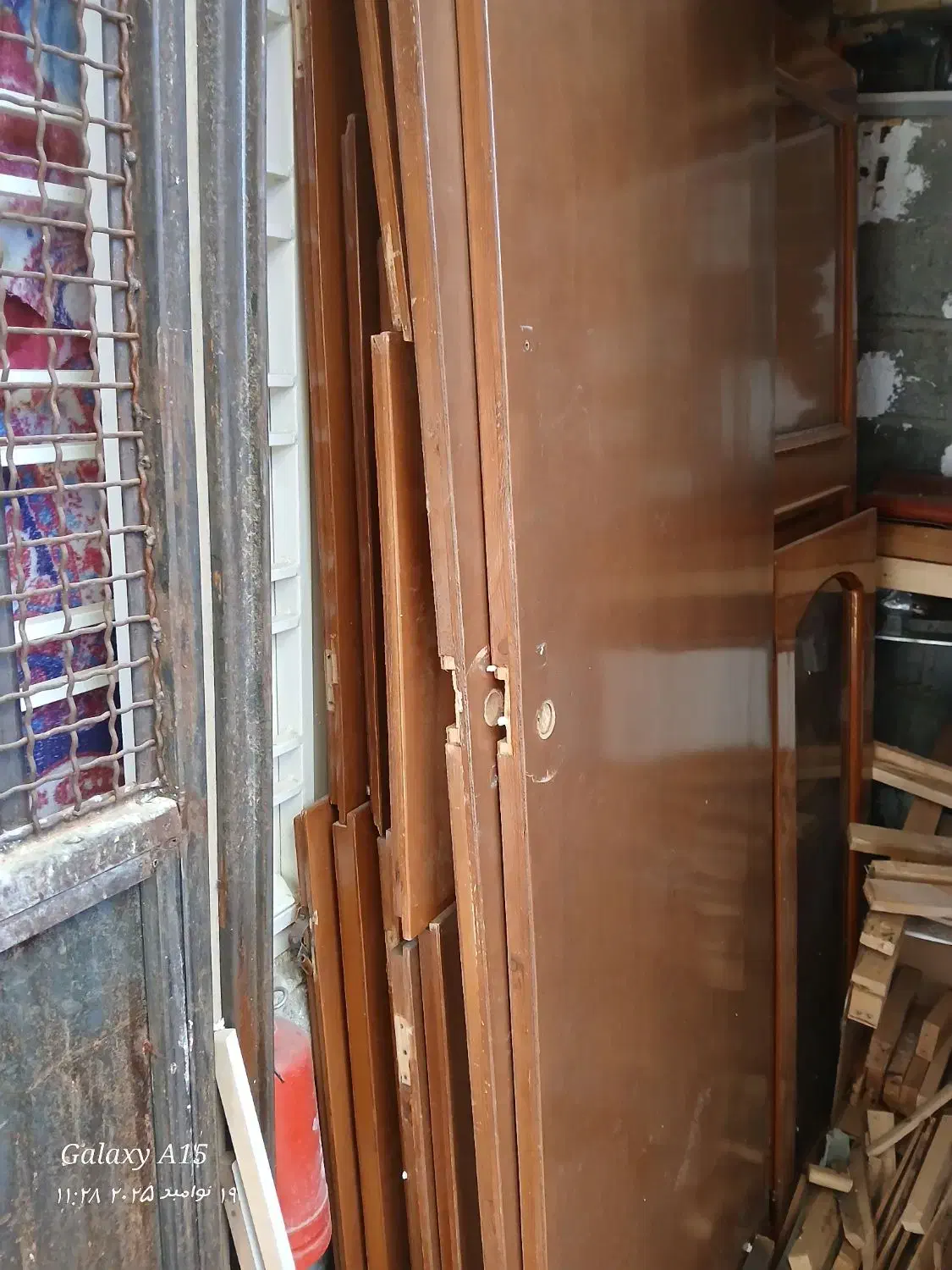 درب چوبی گردو|مصالح و تجهیزات ساختمان|ایلام, |دیوار