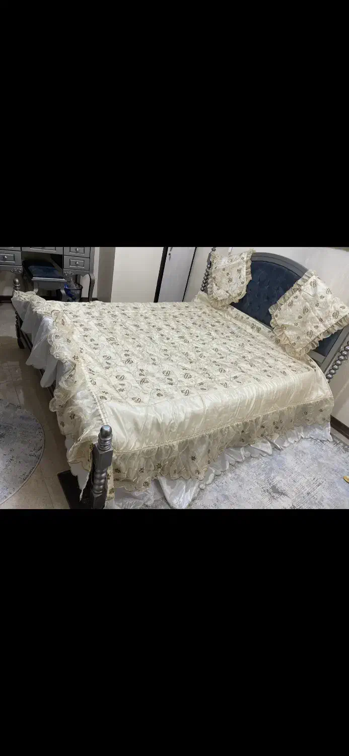 رو‌تختی دو نفره اصلا نو|سرویس روتختی|شاهین‌شهر, عطار|دیوار