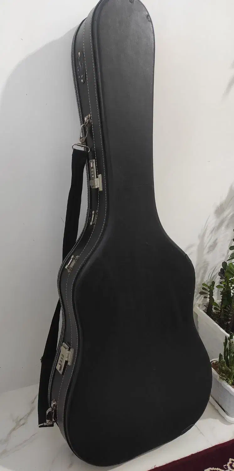 گیتار یاماها c40 با هارد کیس تمام چرم|گیتار، بیس، امپلیفایر|ملایر, |دیوار