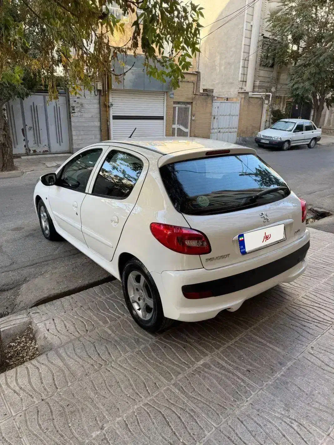 207 مدل 98 بیرنگ|خودرو سواری و وانت|اراک, |دیوار