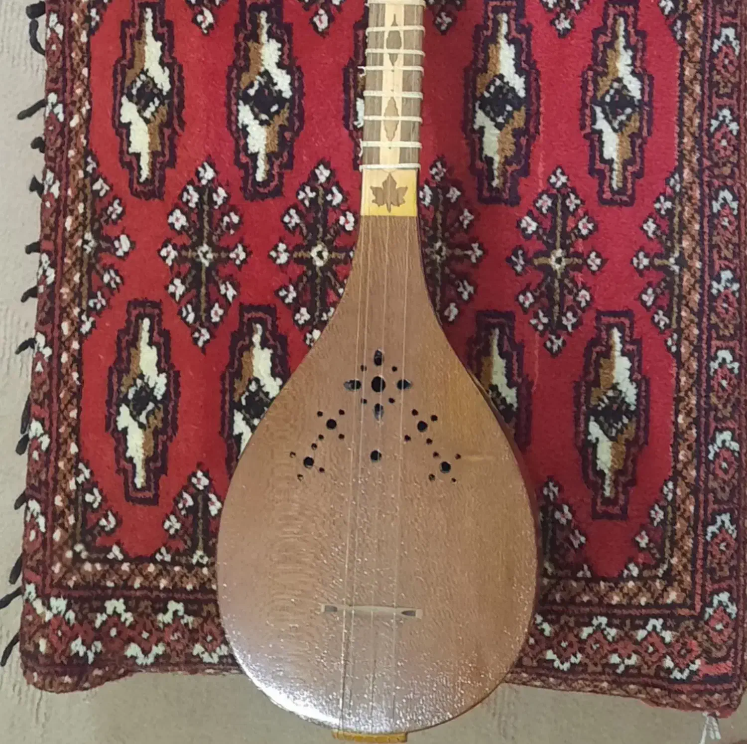 ساز سه تار کاسه بزرگ|سازهای سنتی|دزفول, |دیوار