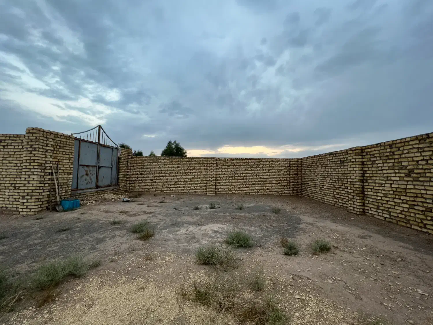 فروش فوری زمین زیر قیمت جهت خانه باغ نوش آباد|فروش زمین و ملک کلنگی|آران و بیدگل, |دیوار