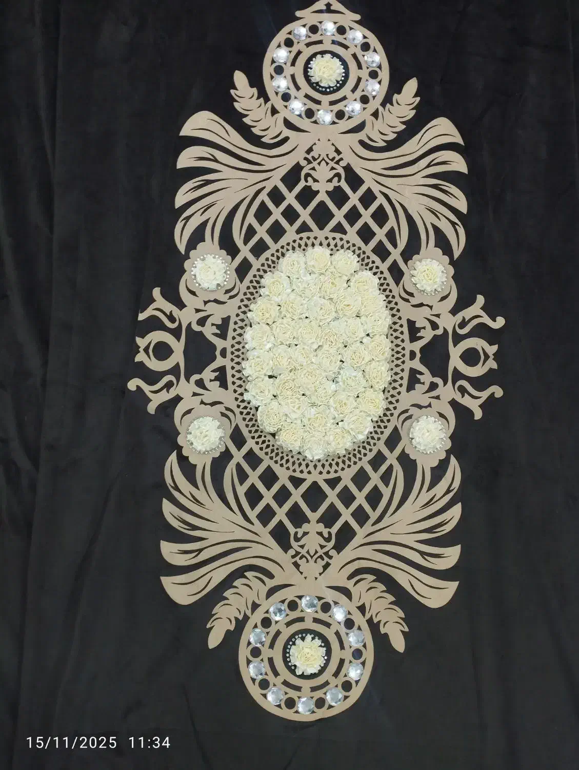 والون پرده یا کتیبه کنار پرده|پرده، رانر، رومیزی|قم, قلعه کامکار|دیوار