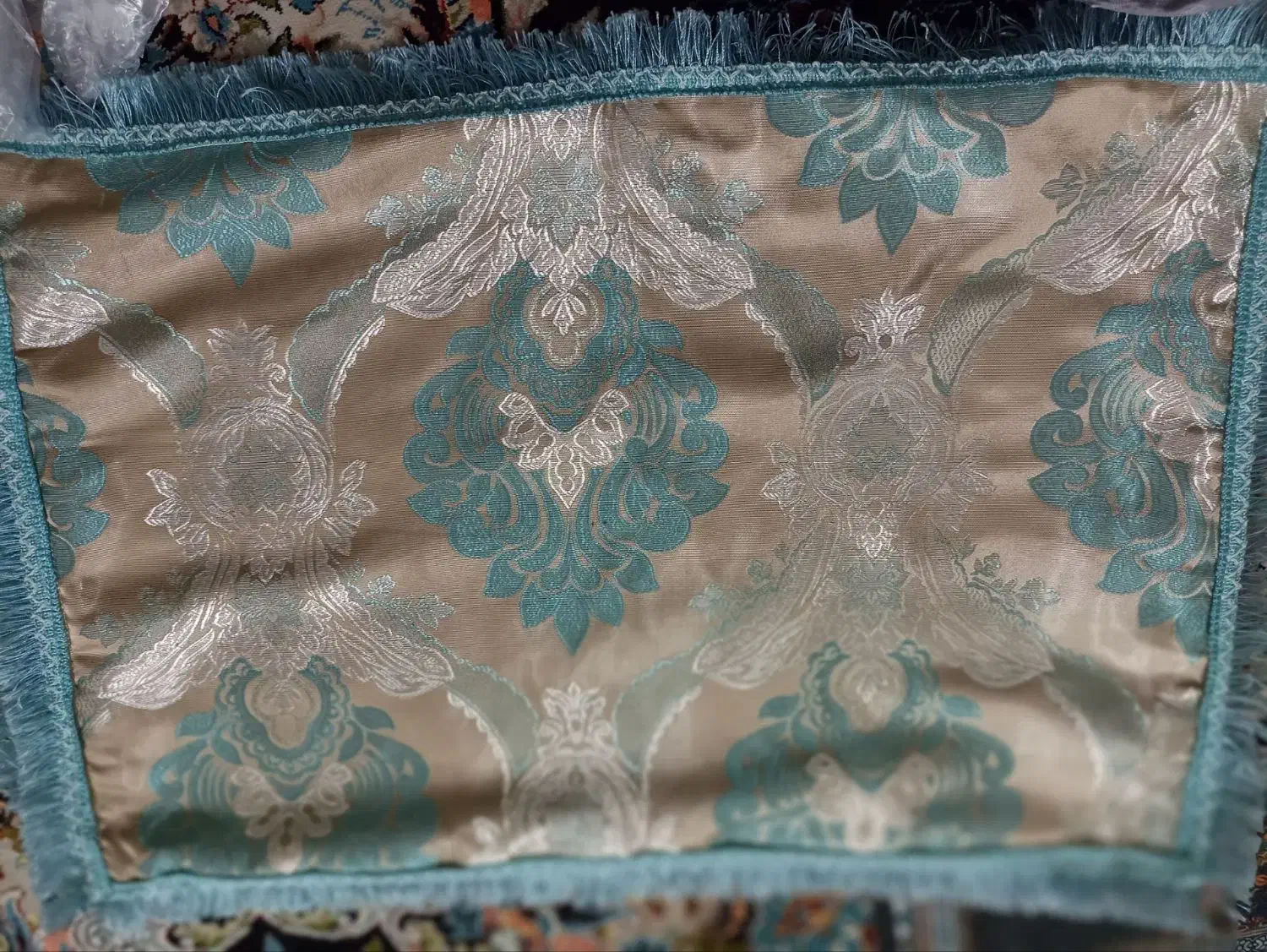 جلد بالشت|رختخواب، بالش، پتو|خرم‌آباد, |دیوار