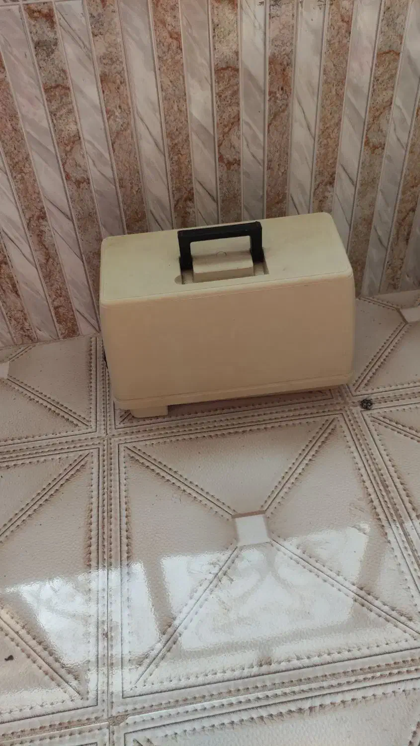 چرخ خیاطی دستی|چرخ خیاطی و ریسندگی|بیرجند, |دیوار