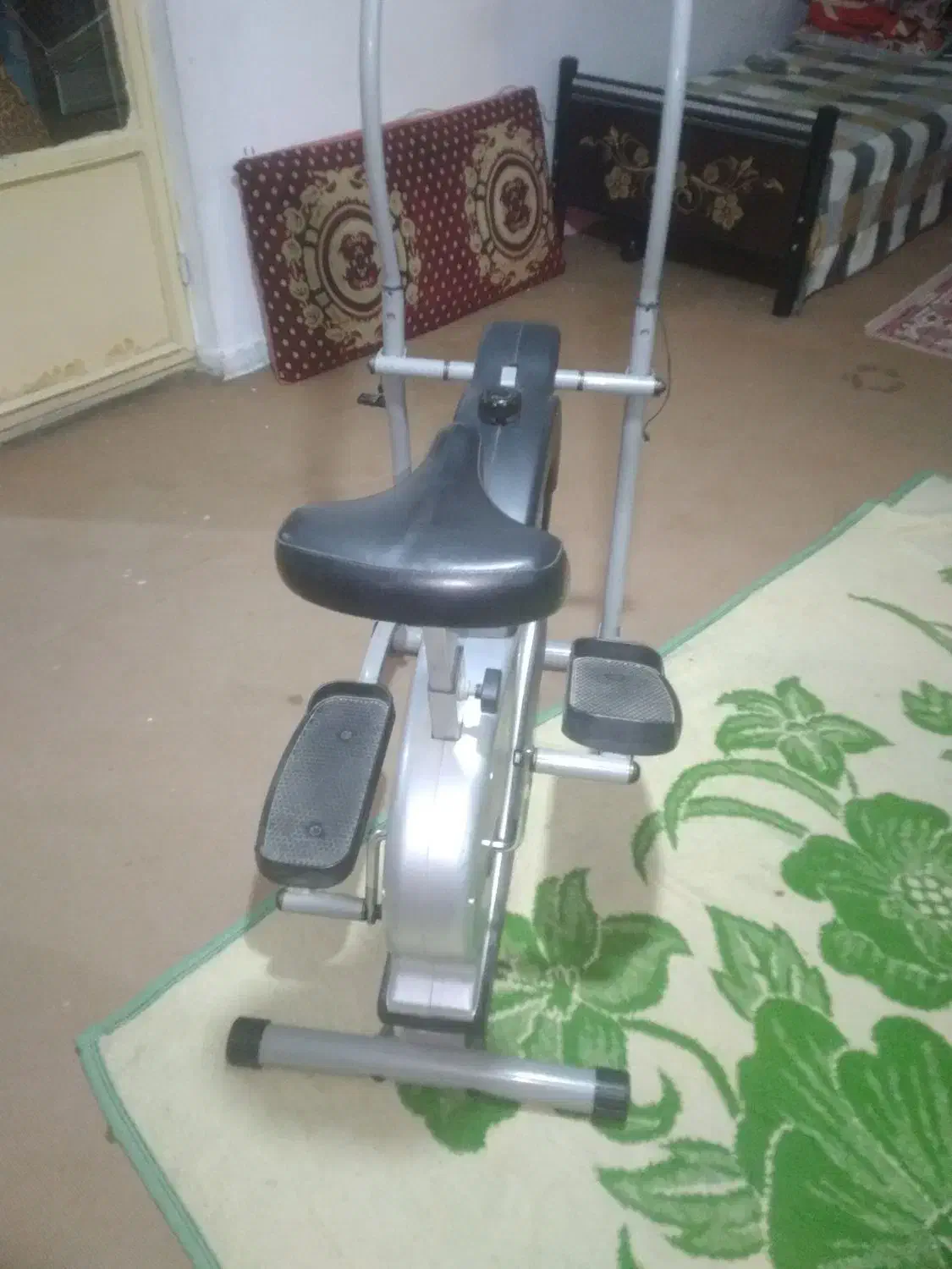 دوچرخه ثابت ورزشی|تجهیزات ورزشی|شهریار, شهرک بهاران (ویره)|دیوار