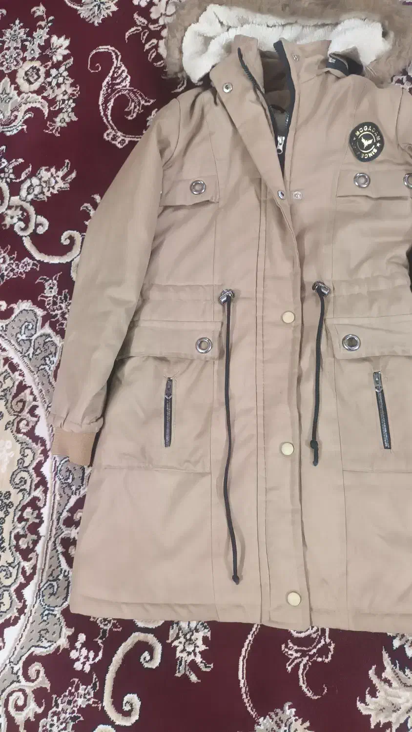 پالتو|لباس|کاشان, کارگر|دیوار