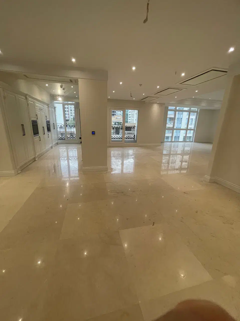 ۲۷۰ متر بلوار ۲۴ متری *چشم انداز مشجر *هتلینگ|فروش آپارتمان|تهران, سعادتآباد|دیوار