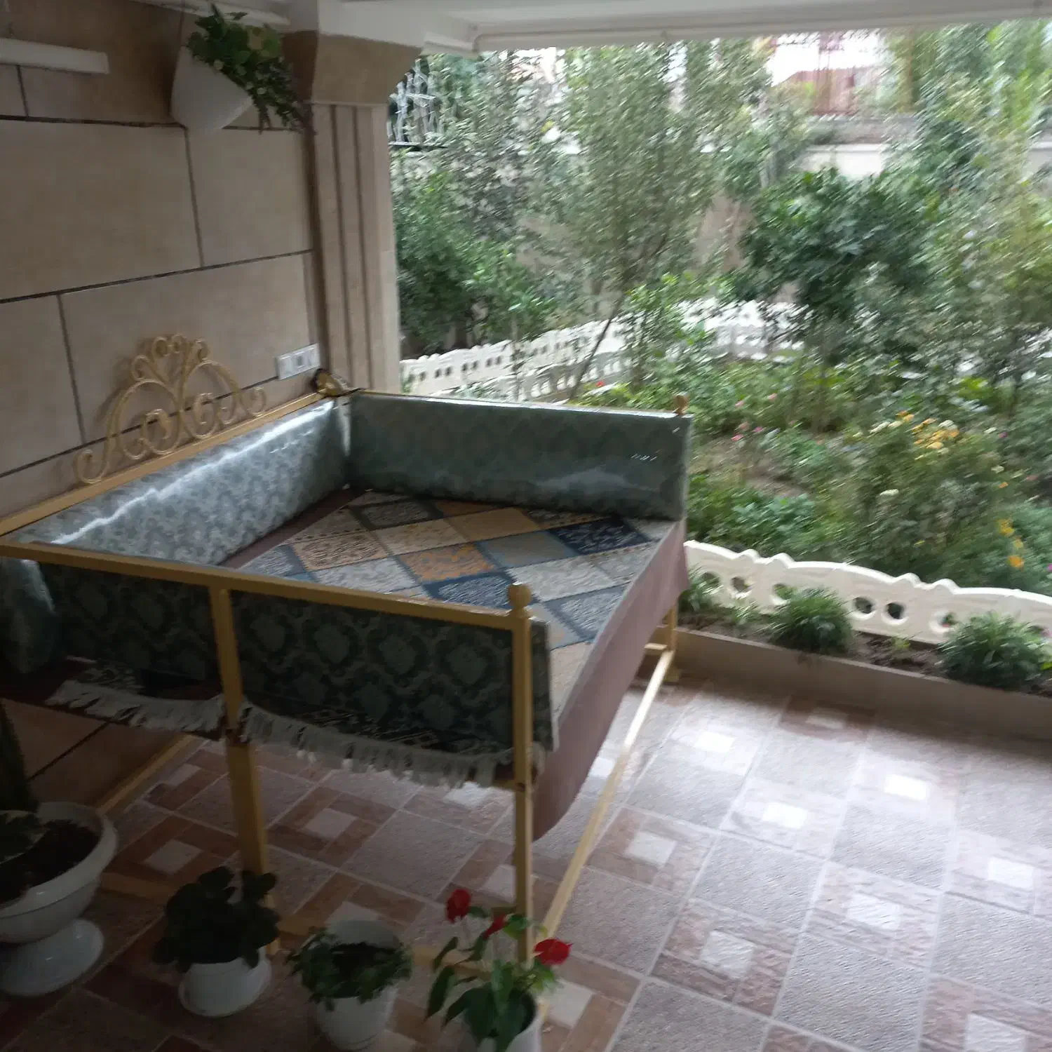 تخت سنتی فلزی|تخت و سرویس خواب|لنگرود, |دیوار