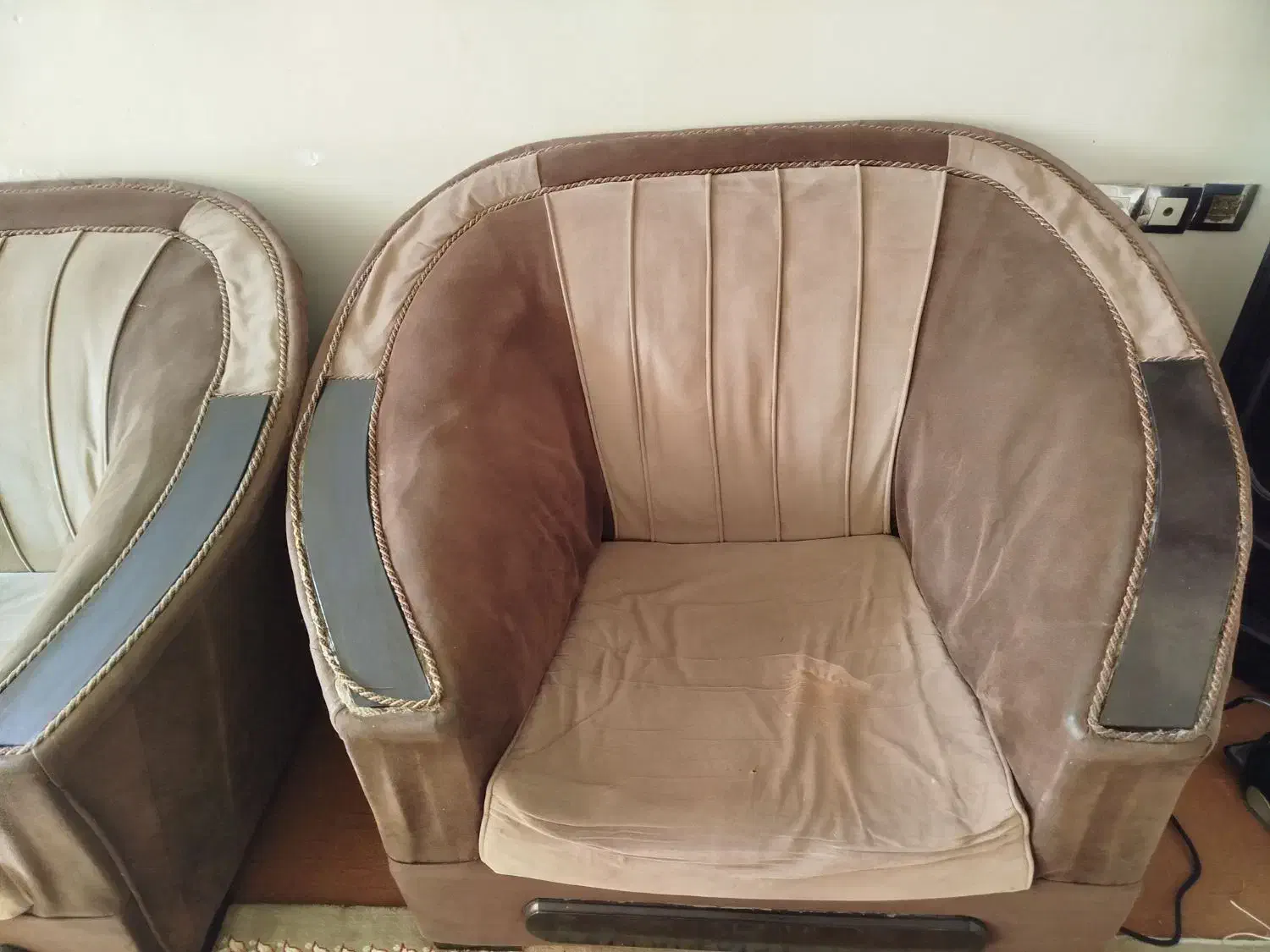 مبل هفت نفره دوتا تکی یدونه سه نفره یدونه دونفره|مبلمان خانگی و میز عسلی|الیگودرز, |دیوار