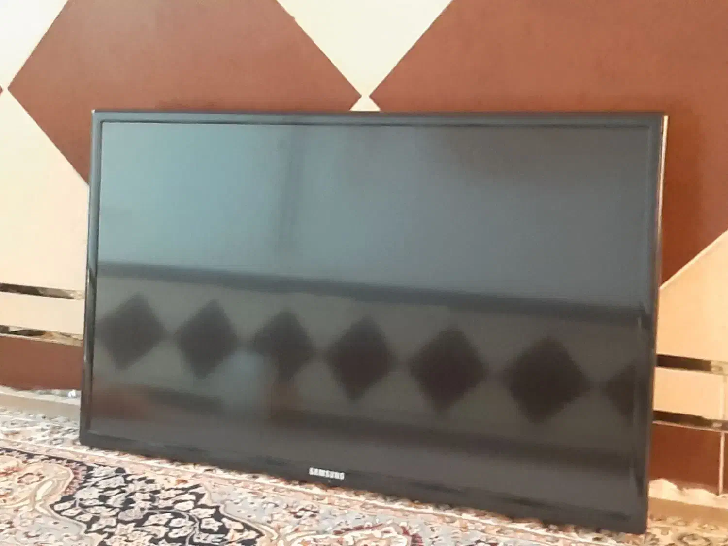 تلوزیون ۳۲ اینچ سامسونگ|تلویزیون و پروژکتور|دزفول, |دیوار