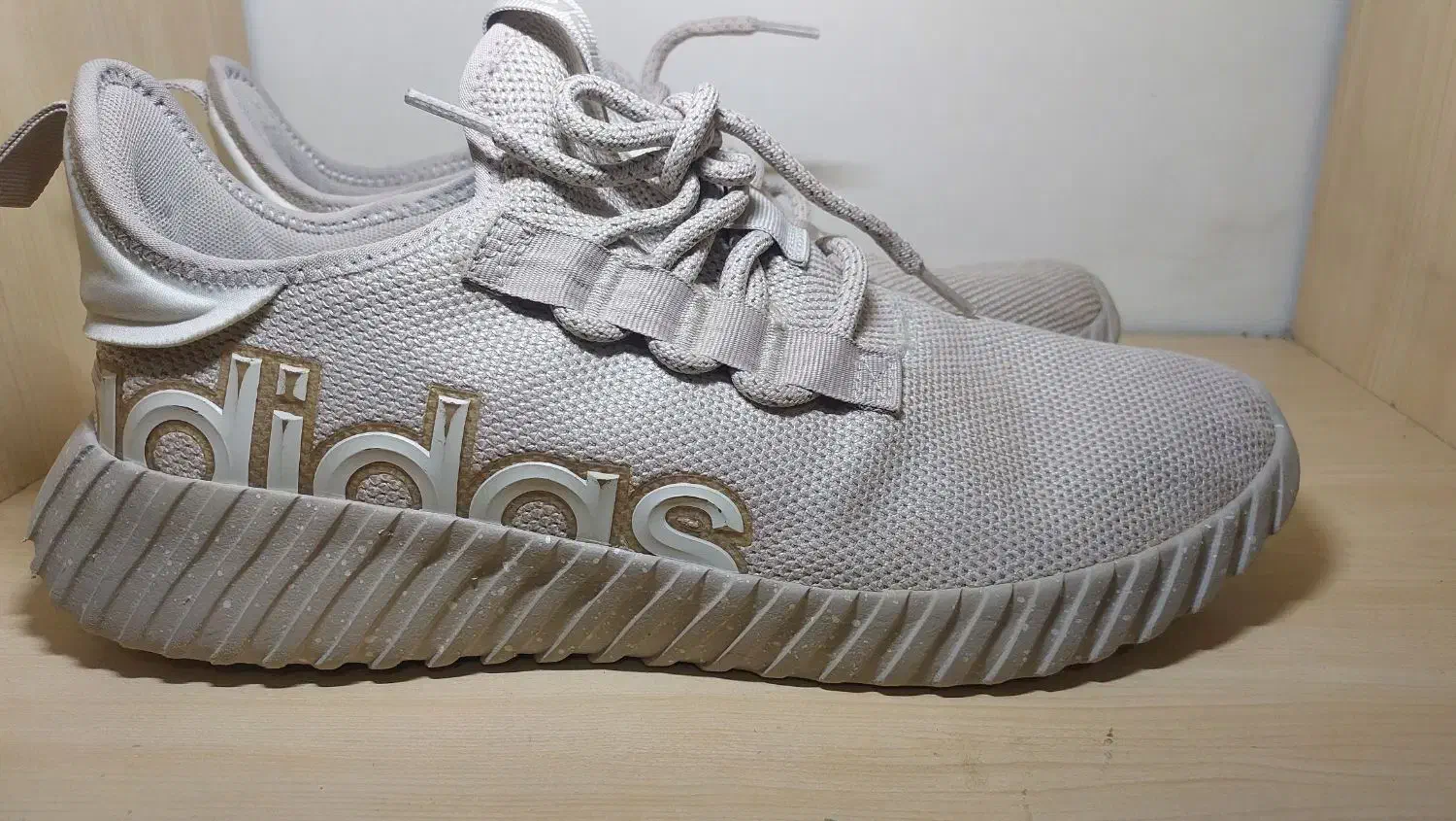 adidas|کیف، کفش، کمربند|شاهین‌شهر, برخوار غرب|دیوار