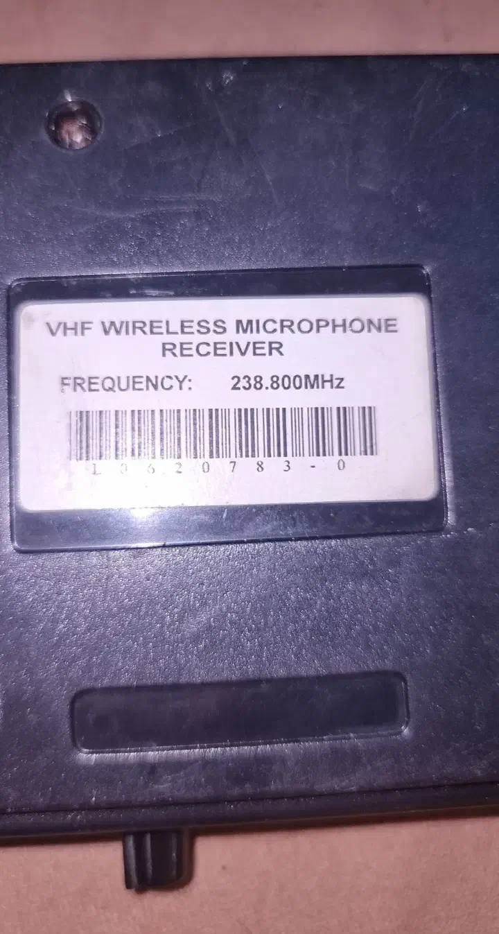 میکروفن بی سیم و گیرنده بی سیم برند merci|صوتی و تصویری|رشت, بلوار گیلان|دیوار