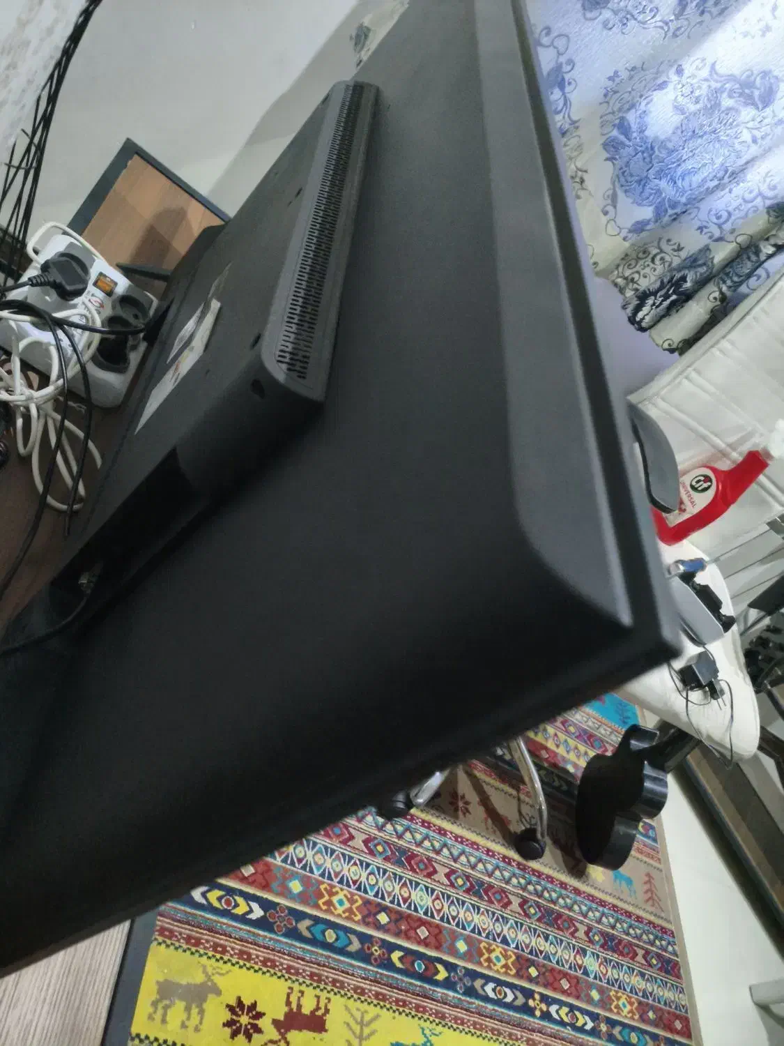 تلویزیون سینگل|تلویزیون و پروژکتور|کرمان, |دیوار