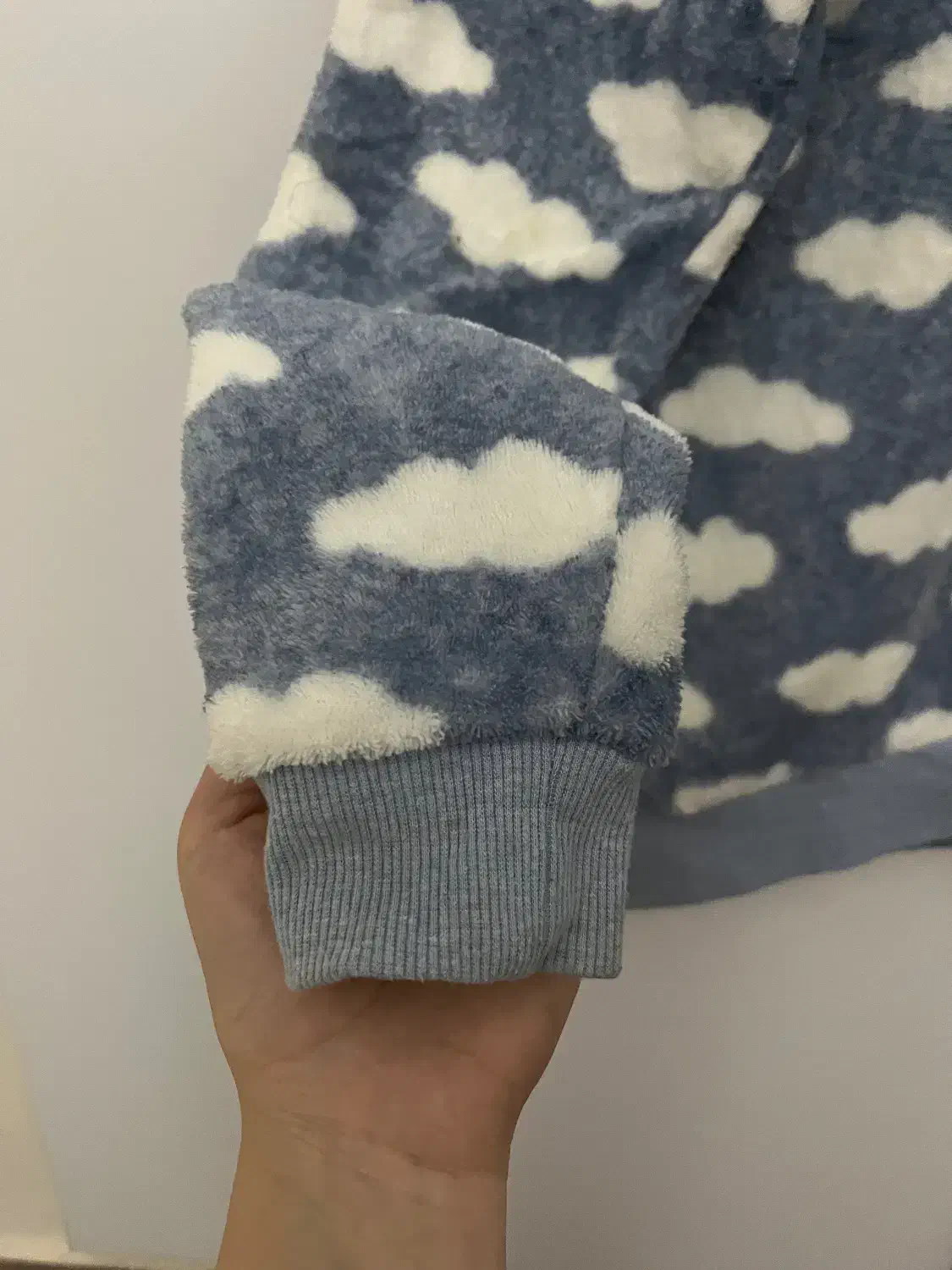 دورس ابری|لباس|پردیس, فاز ۲|دیوار