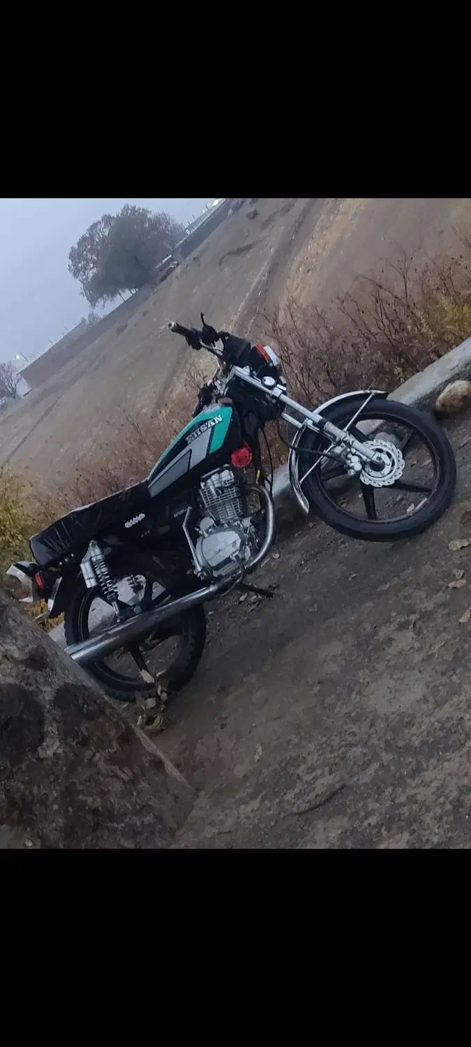 موتور 200|موتورسیکلت|خرم‌آباد, |دیوار