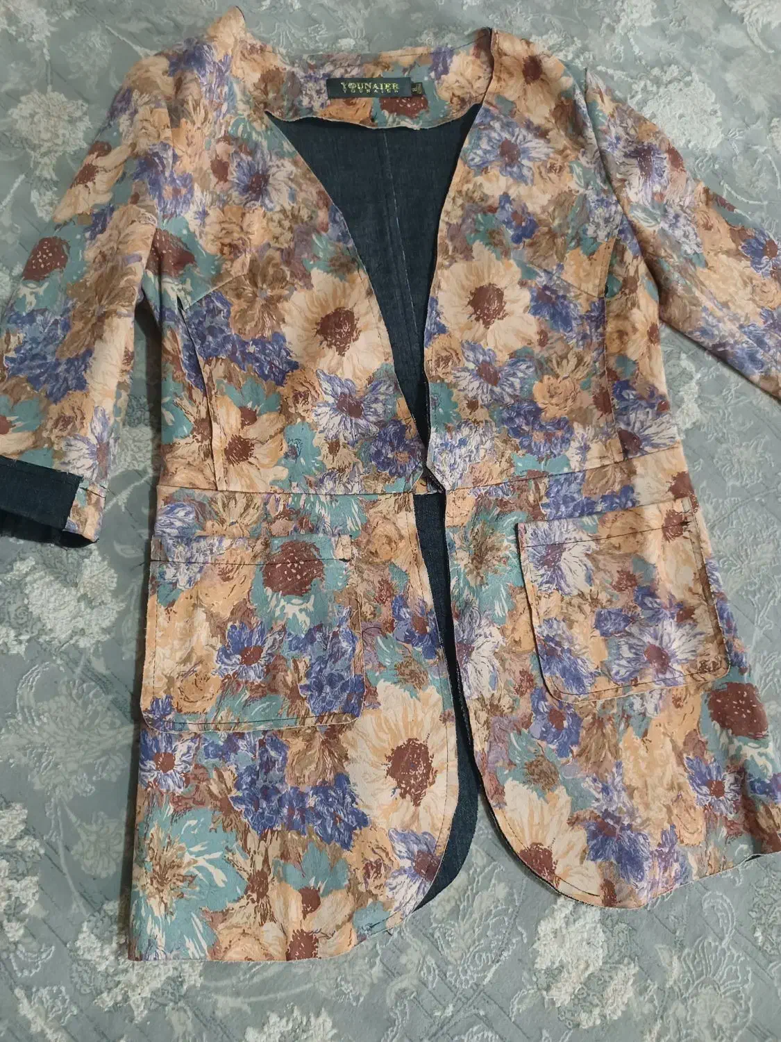 لباس|لباس|فردیس, فرامرزیه|دیوار