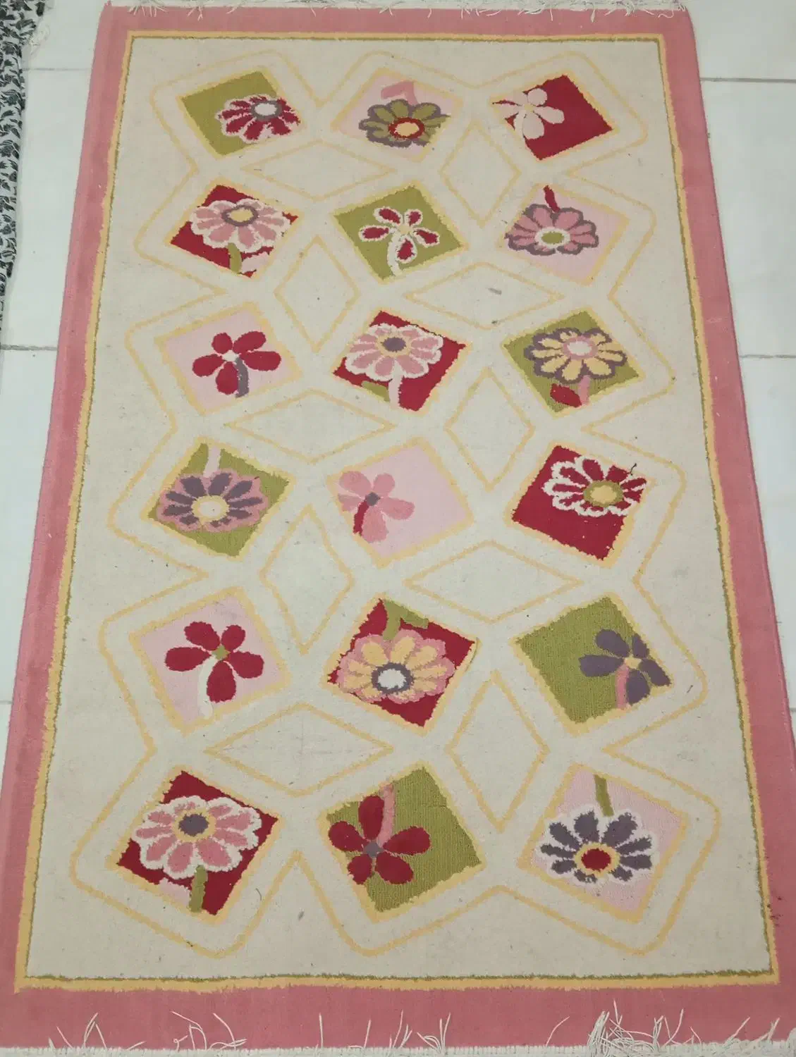 قالیچه و گلدان و لوازم منزل/قیمت مناسب/فوری|فرش|اندیشه, اندیشه فاز ۵|دیوار