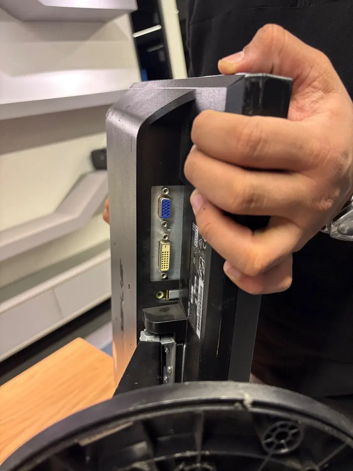 مانیتور استوک ASUS 19|قطعات و لوازم جانبی رایانه|تهران, فلسطین (میدان انقلاب)|دیوار