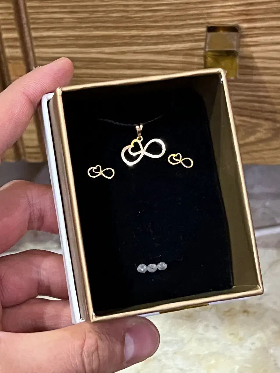 طلا نو|جواهرات|کرج, عظیمیه|دیوار