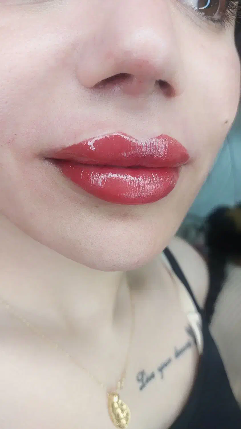 انجام تخصصی تتو بدن، شیدینگ لب و پیرسینگ|خدمات آرایشگری و زیبایی|جم, |دیوار