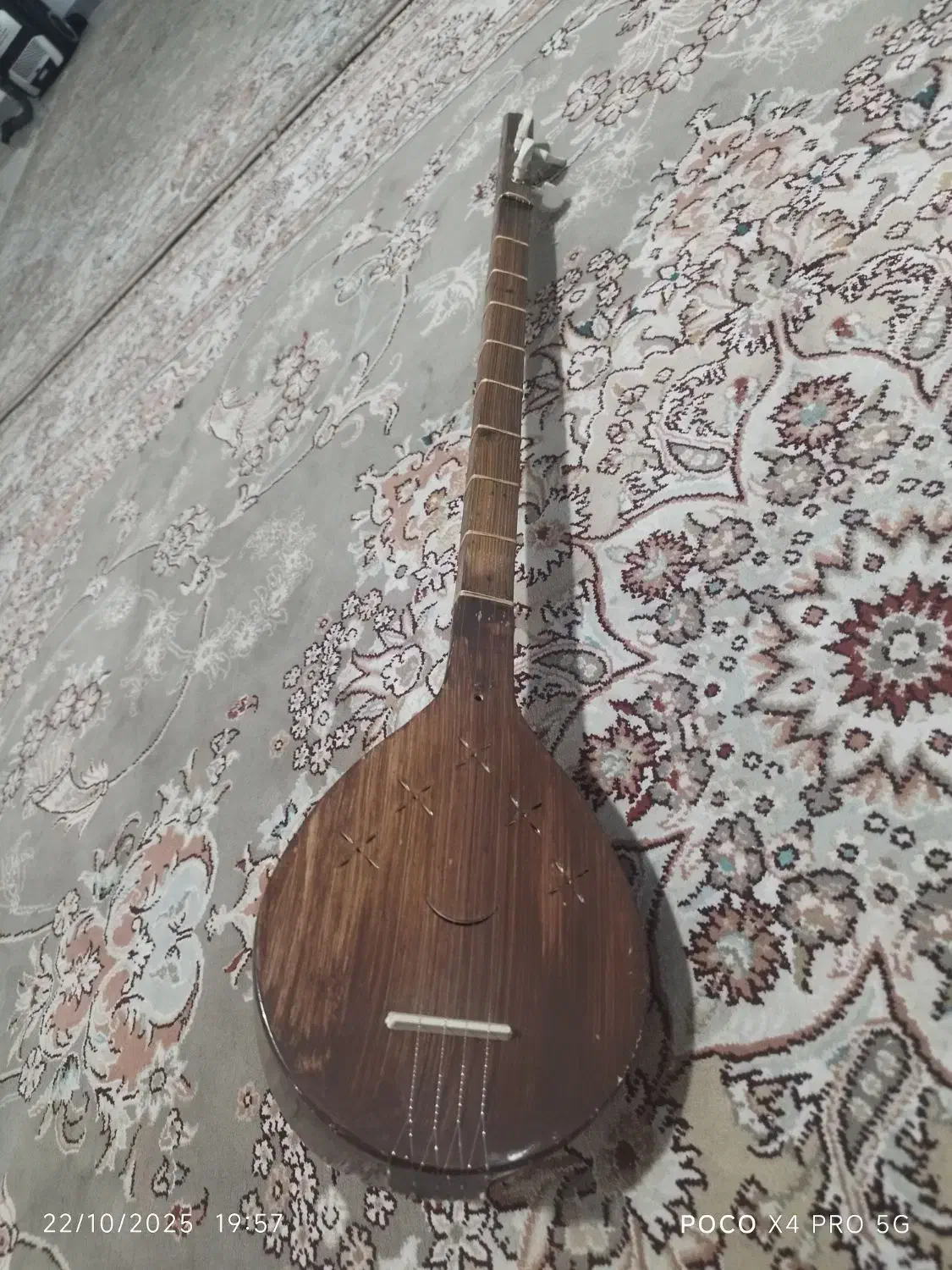 سه تار|سازهای سنتی|اراک, |دیوار