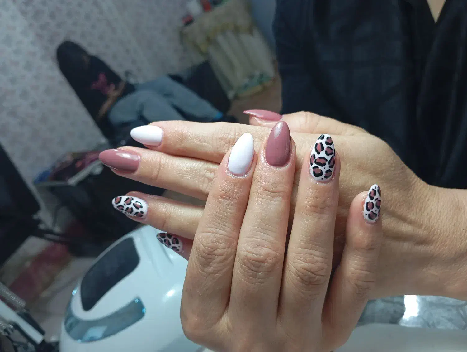 کاشت ناخن محدوده رشیدی|خدمات آرایشگری و زیبایی|کرمانشاه, |دیوار