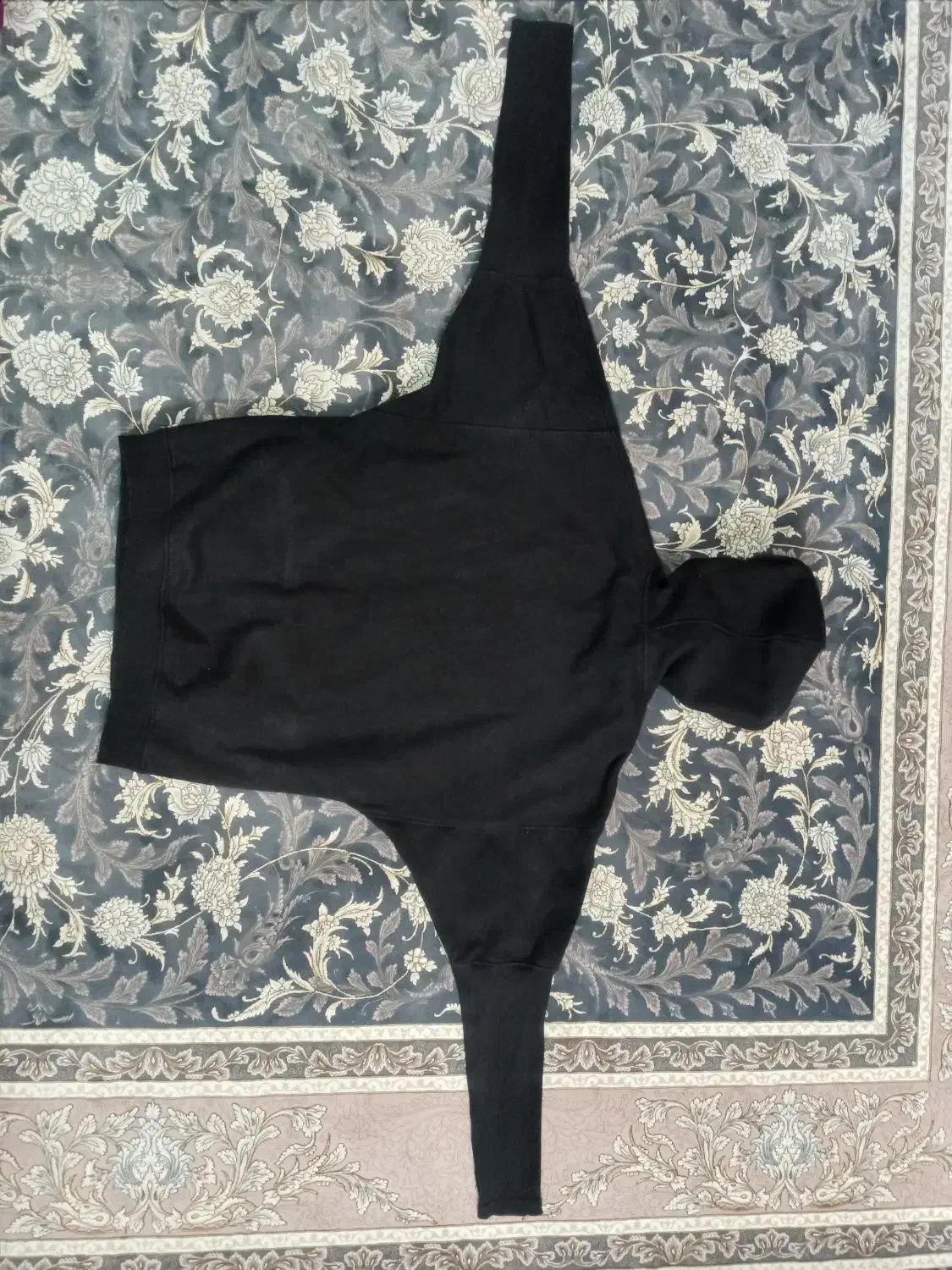 هودی|لباس|شاهینشهر, چمران|دیوار