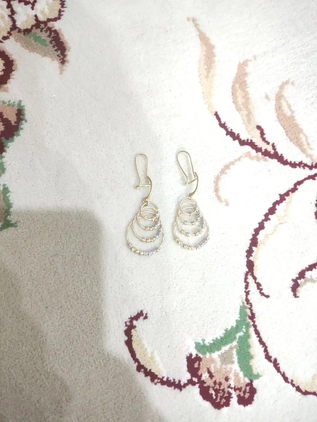 گوشواره طلا|جواهرات|دوگنبدان, |دیوار