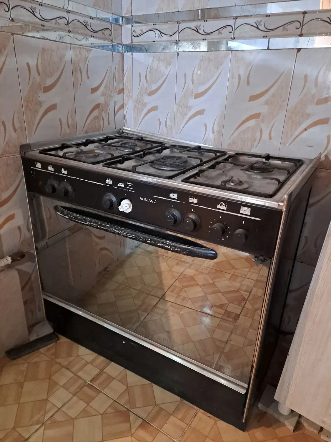 گاز فر دار سالم|اجاق گاز و لوازم برقی پخت‌وپز|بروجرد, |دیوار